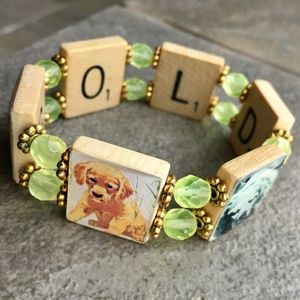Love Dogs Golden Retriever Scrabble Bead Bracelet